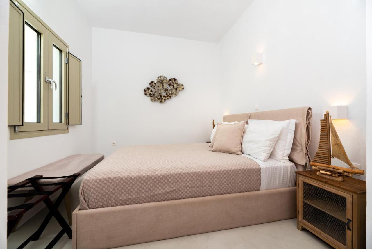 Aerenia Luxury Suites Karterados  Ngoại thất bức ảnh