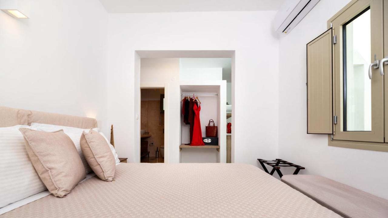 Aerenia Luxury Suites Karterados  Phòng bức ảnh