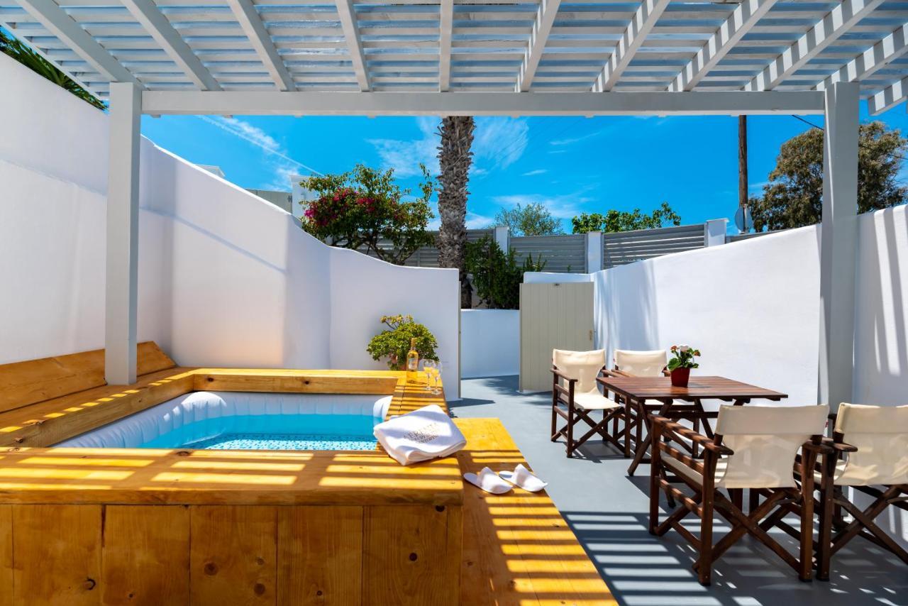 Aerenia Luxury Suites Karterados  Ngoại thất bức ảnh