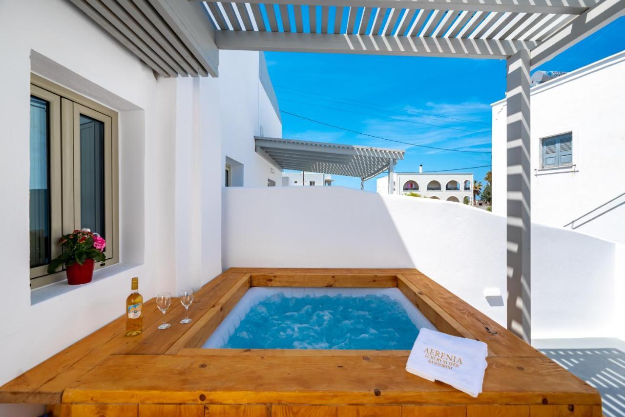 Aerenia Luxury Suites Karterados  Ngoại thất bức ảnh