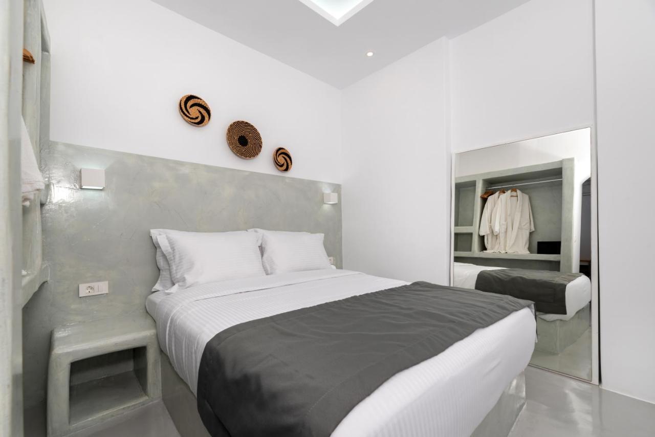 Aerenia Luxury Suites Karterados  Ngoại thất bức ảnh